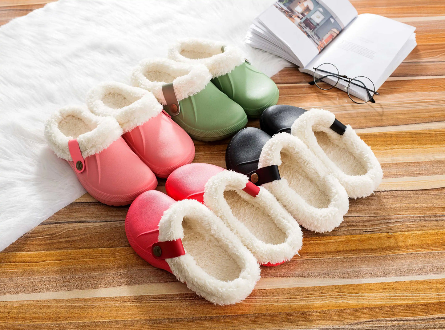 Faux Fur Non-Slip Clogs – Warm & Comfortable Indoor/Outdoor Footwear