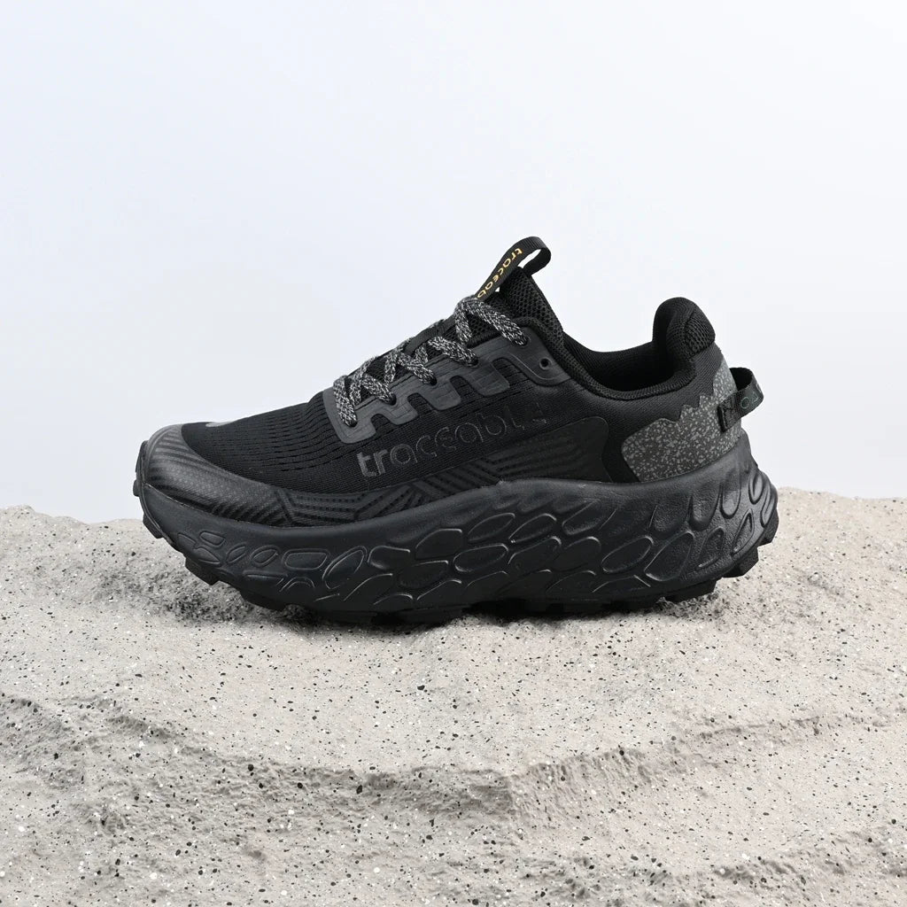 Shock-Absorbing Breathable Carbon Plate Trainers