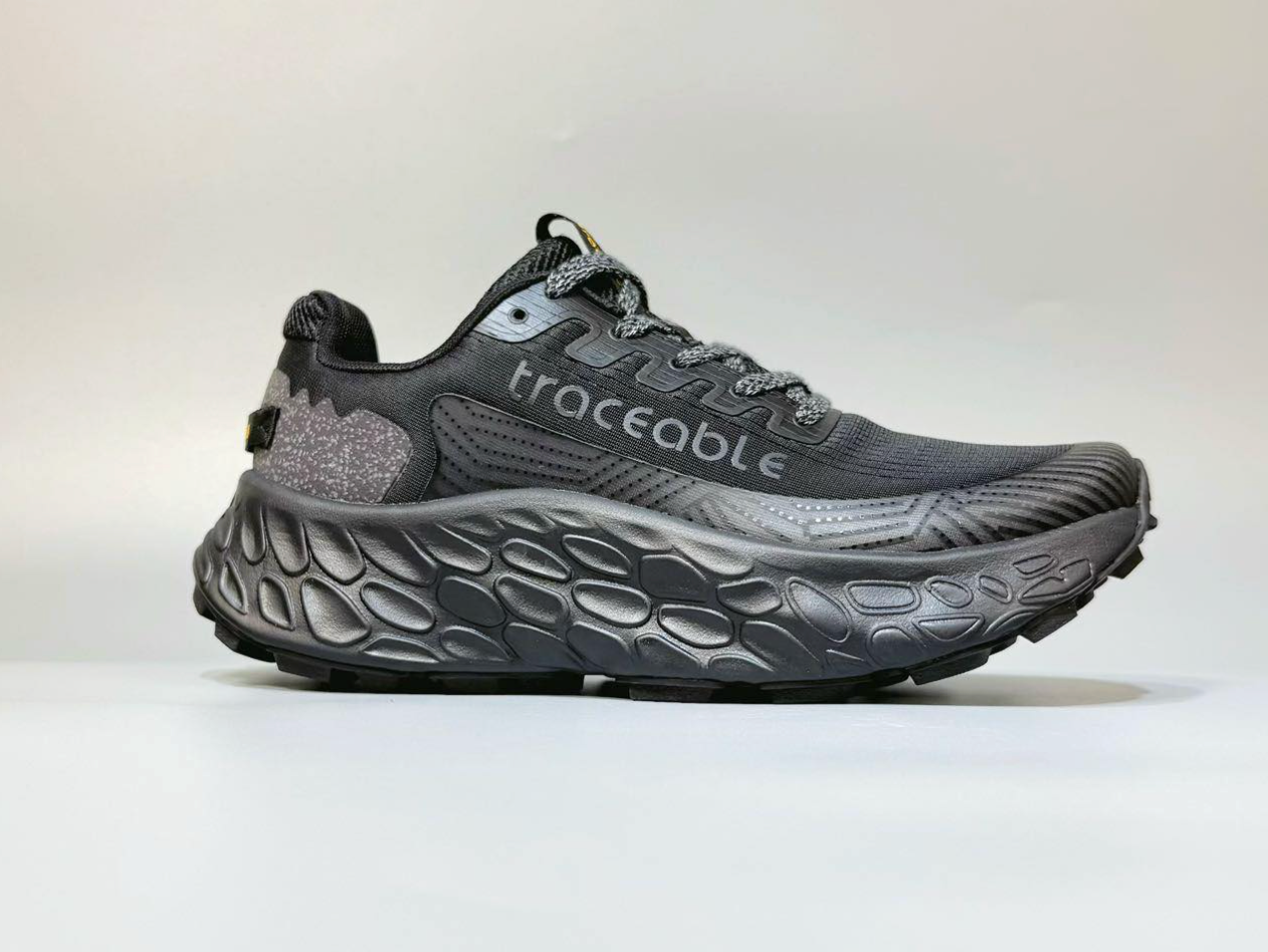 Shock-Absorbing Breathable Carbon Plate Trainers